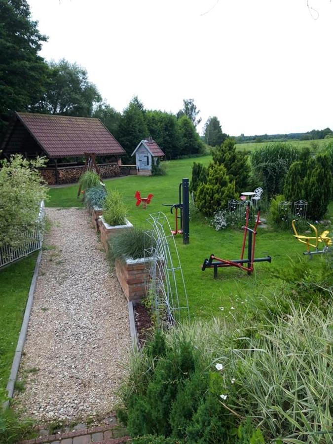 FlorczakiPensjonat Agroturystyczny Pod Modrzewiem住宿加早餐旅馆 外观 照片