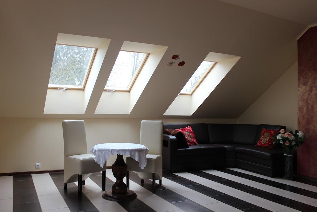 FlorczakiPensjonat Agroturystyczny Pod Modrzewiem住宿加早餐旅馆 客房 照片