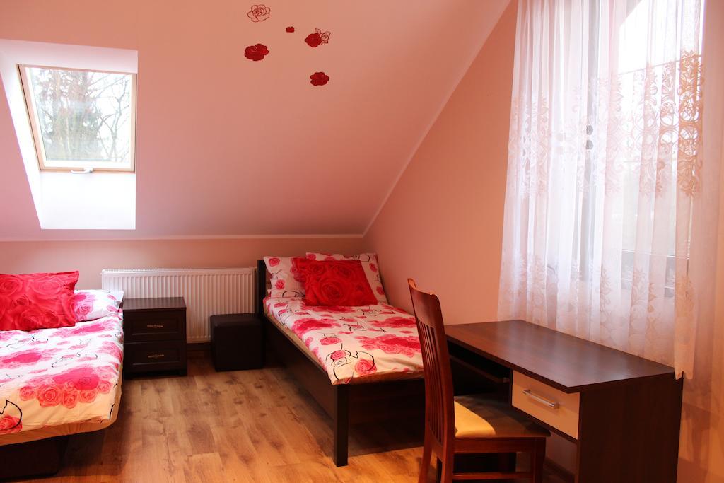 FlorczakiPensjonat Agroturystyczny Pod Modrzewiem住宿加早餐旅馆 客房 照片